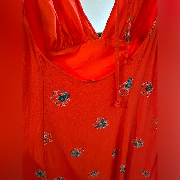 Free People Mockingbird Red Floral Flowy Mini Dress Size 4 🌺 - Picture 5 of 7